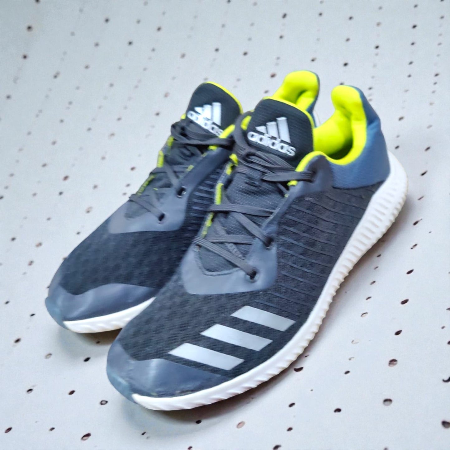 Adidas Fortarun (Euro 40/UK 6)