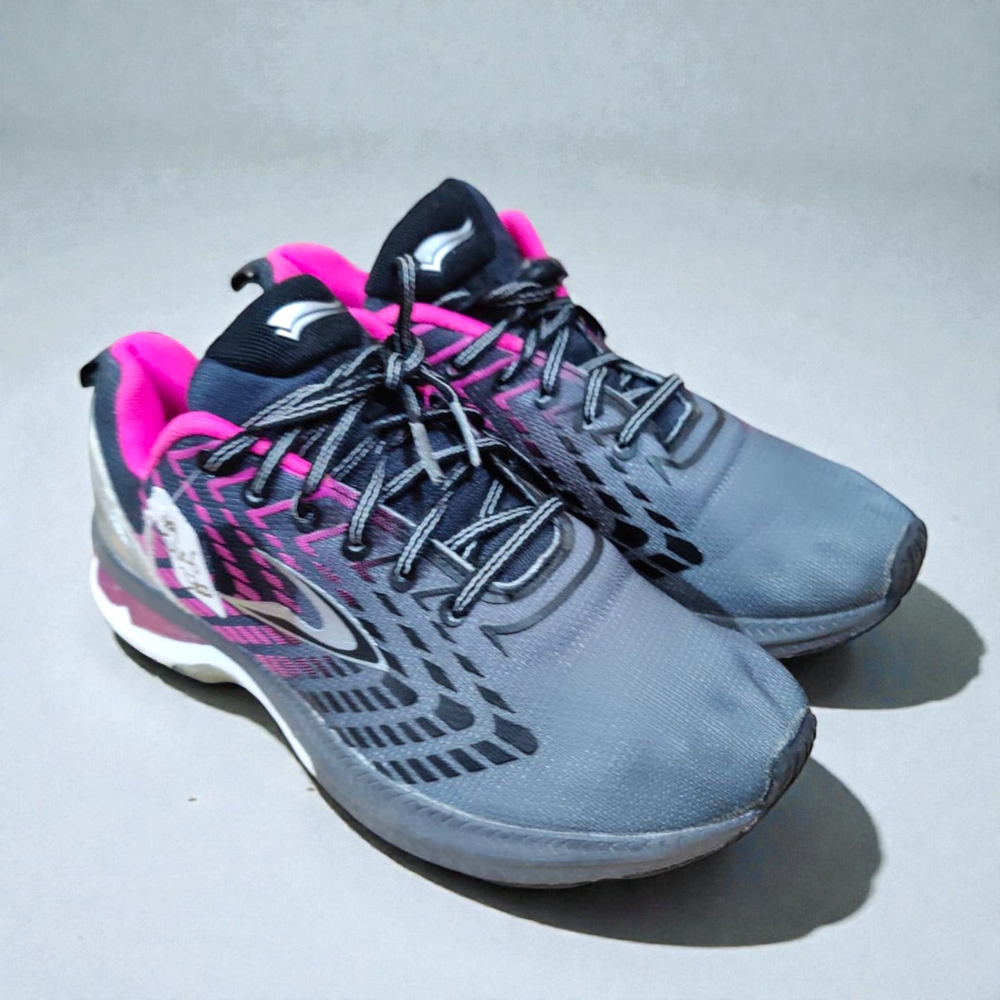 Crivit Sports (Euro 39/UK 6)