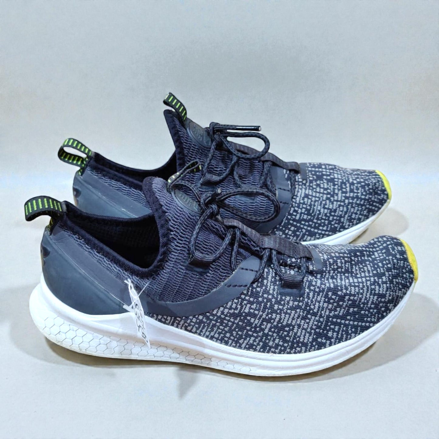 New Balance Fresh Foam Lazr (Euro 40.5/UK 7)