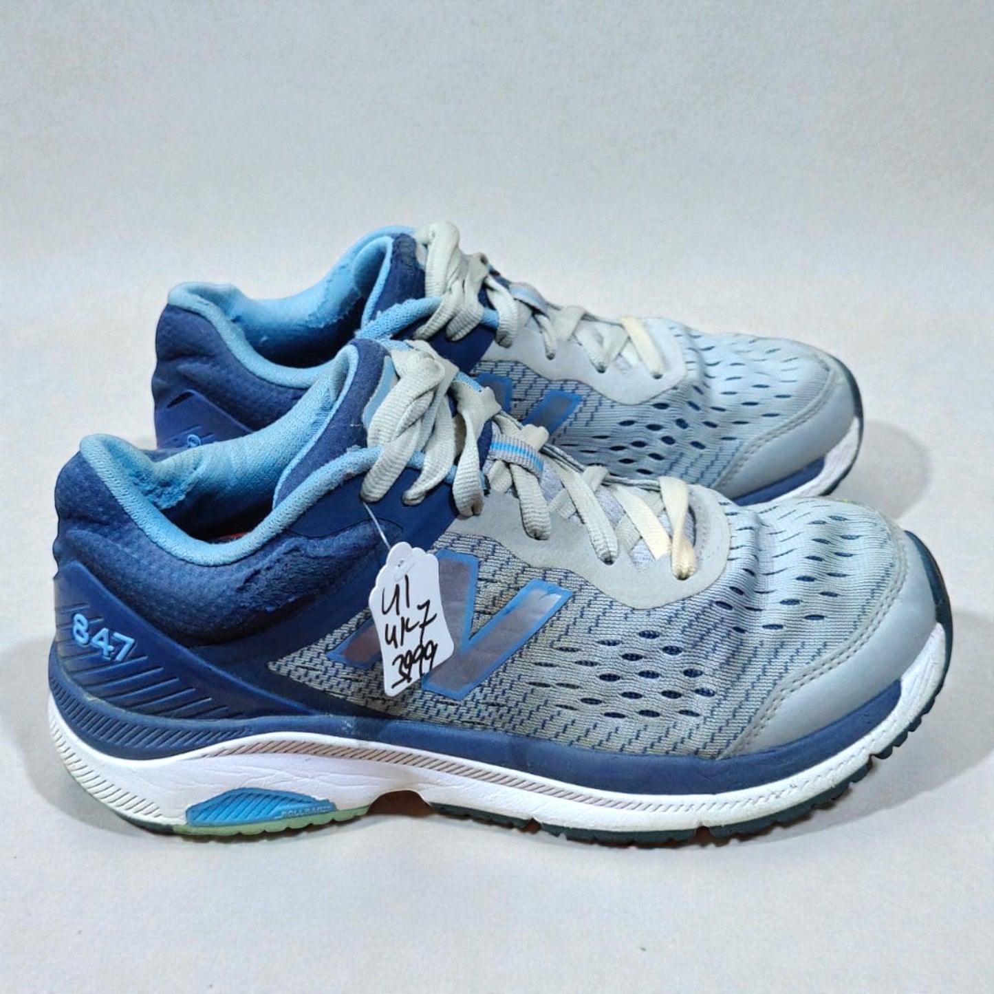 New Balance 847 V4 (Euro 41/UK 7)