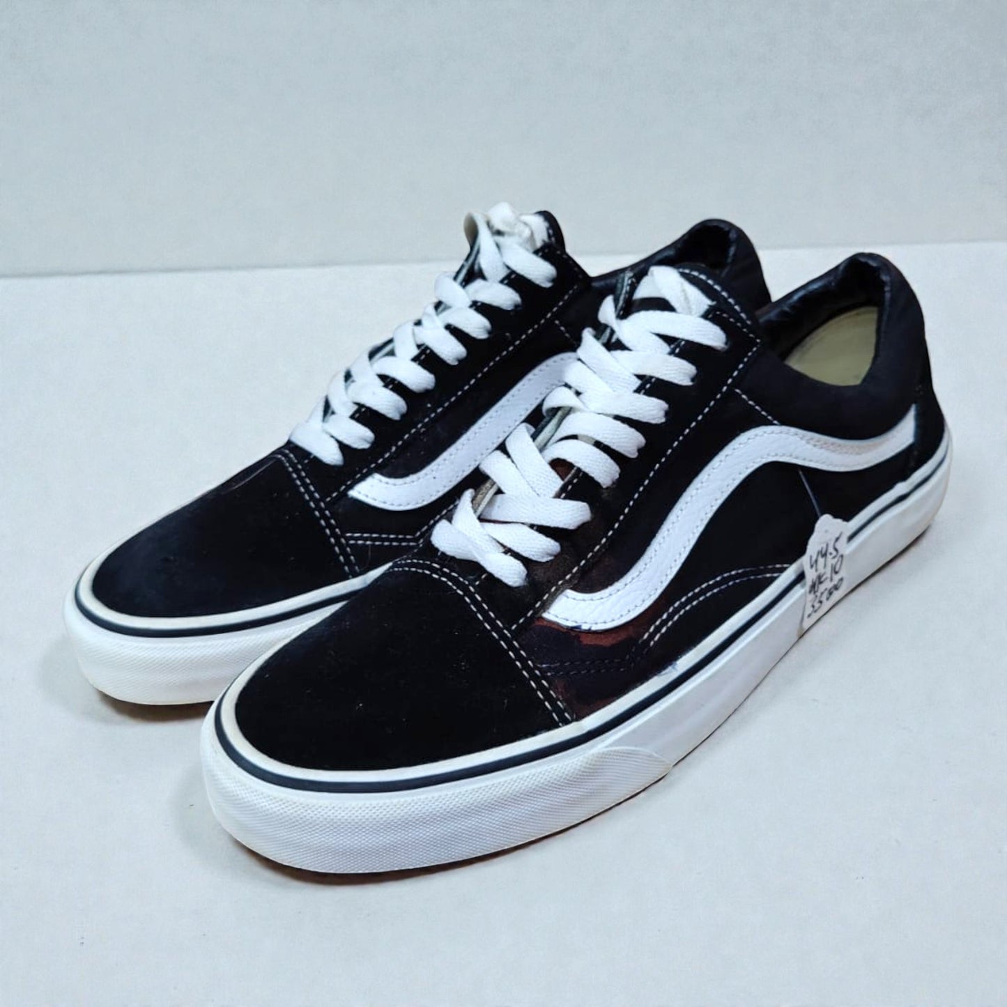 Vans Old Skool (Euro 44.5/UK 10)