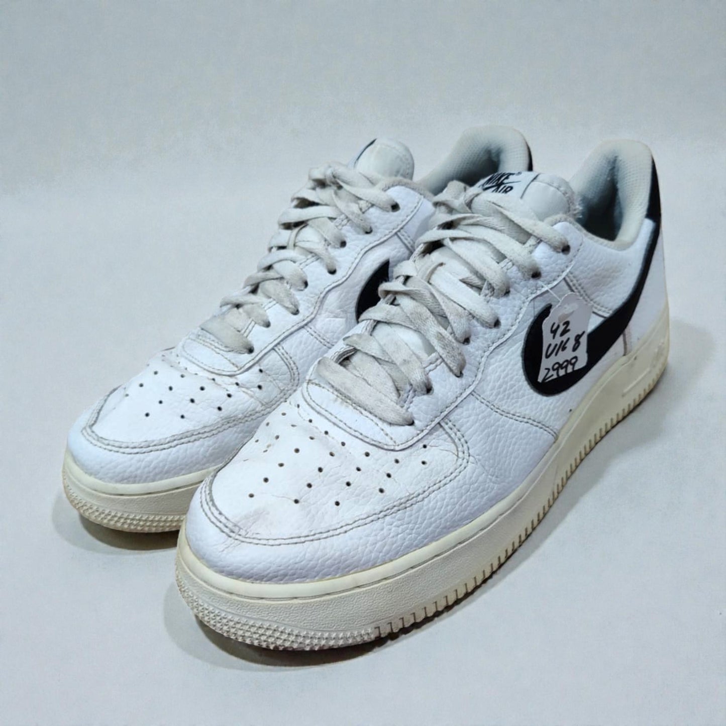 Nike Air Force 1 (Euro 42/UK 8)