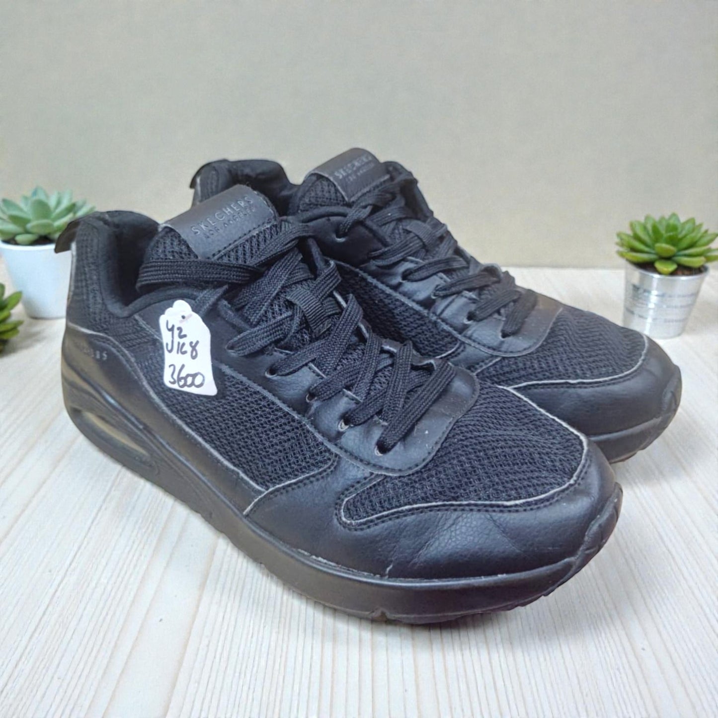 Skechers Uno Fastime (Euro 42/UK 8)