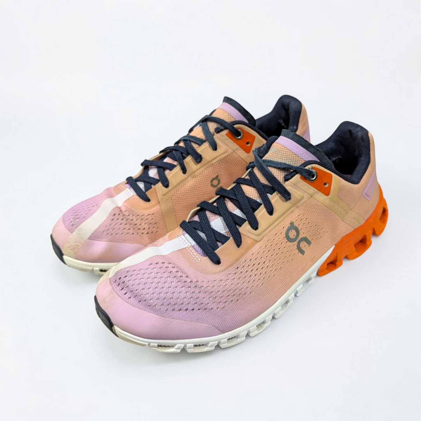 On Cloud (Eur 40.5/Uk 7)
