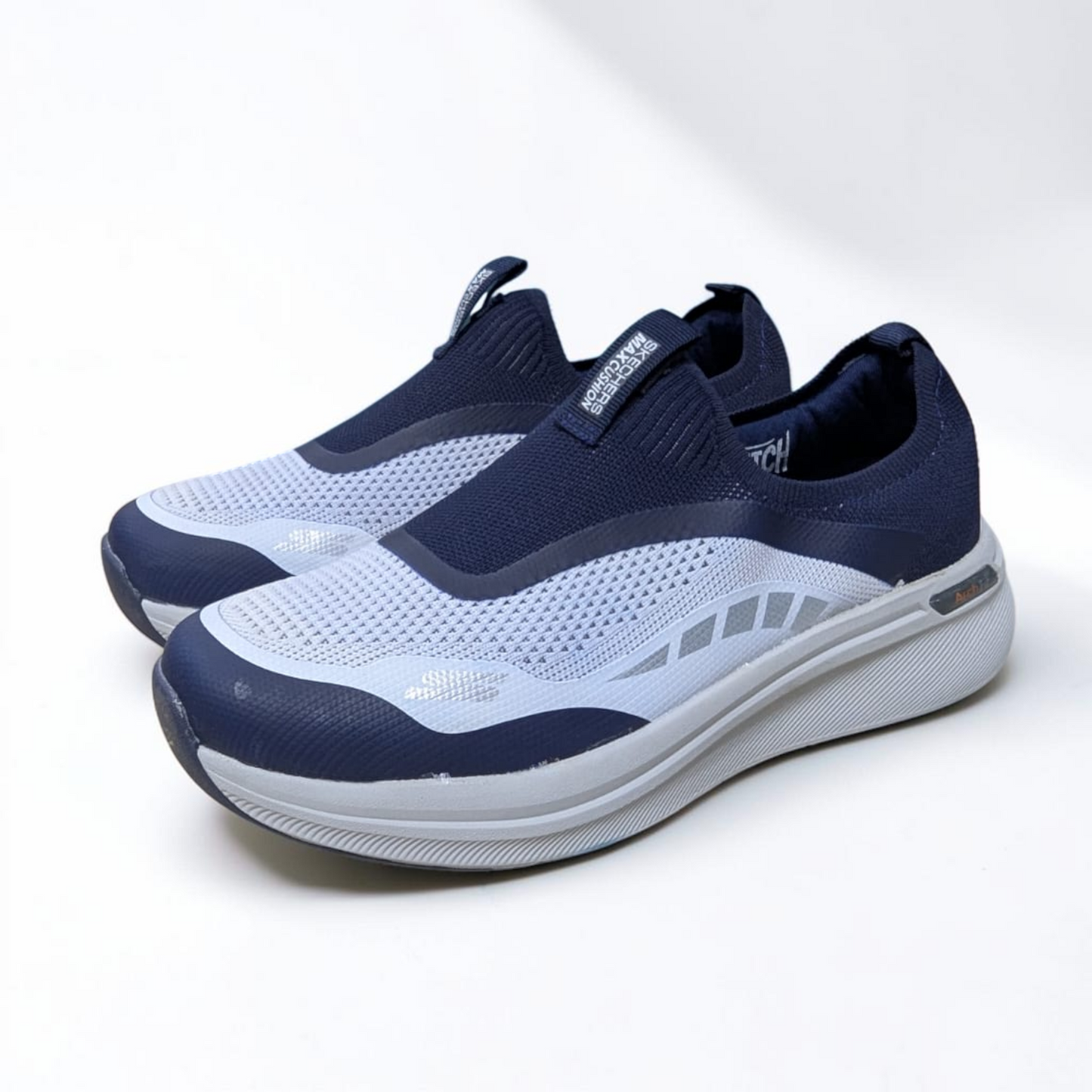 Skechers