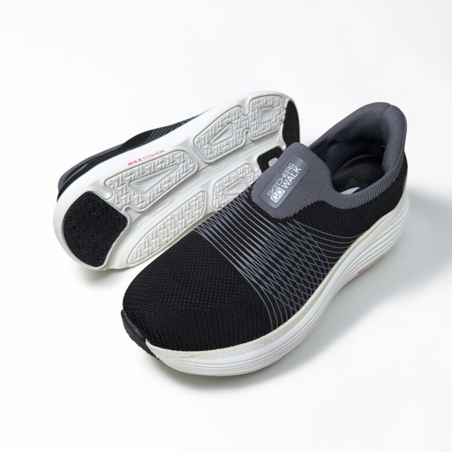 SKechers Max Cusion