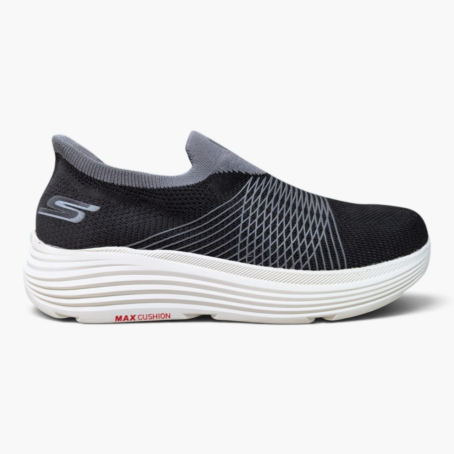 SKechers Max Cusion